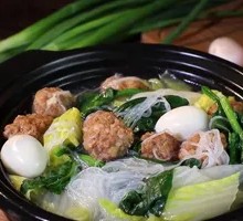 Braised Meatballs in Clay Pot