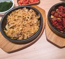 Braised Pork Belly with Sour Cabbage