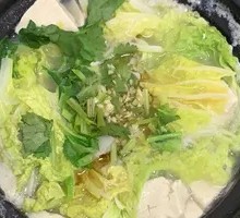 Braised Cabbage and Tofu in Clay Pot