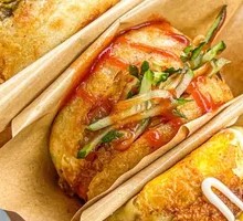 Mayo and Sesame Seed Egg Sandwich