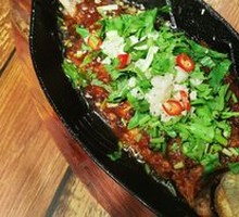 Sautéed Crucian Carp on Iron Plate