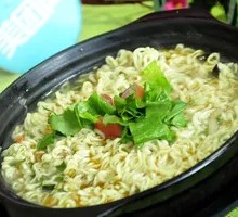 Braised Noodles in Clay Pot