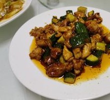 Stir-Fried Chicken with Sauce