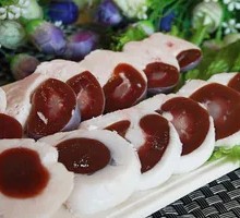 Fresh Lamb Kidney Sliced by Hand