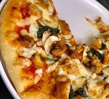 Chicken Spinach Mushroom Pizza