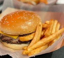 Classic Cheeseburger with Fries
