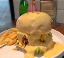 Waterfall Cheese Burger