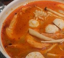 Tom Yum Goong with Rice Noodles