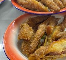 Braised Chicken Feet with Tiger Skin