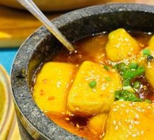 Leek Flower包裹的嫩豆腐