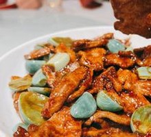 Pickled Garlic Stir-fried Liver Slices