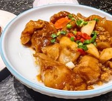 Braised Pork Knuckle with筋