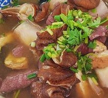 Braised Pork and Steamed Bun