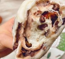 Red Bean Roll