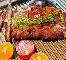 Charcoal-grilled Pork Neck Meat