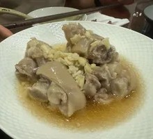 Braised Pork Trotter in Clear Soup