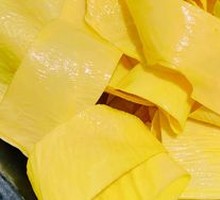 Oil-soaked tofu skin