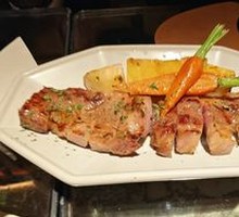 Charcoal-Grilled Iberian Pork Neck