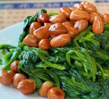 Peanut-Flavored Spinach Salad
