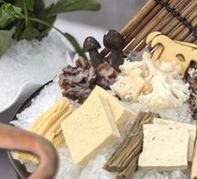 Mountain Delicacies Assortment