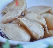 Sweet Pickled Garlic