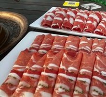 Goat Meat with Sand Onion