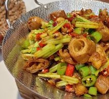Spicy Pork Intestines Stir-fry