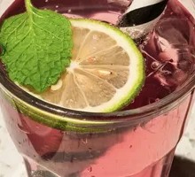 Grape Mulberry Sparkling Water