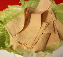 Oil-soaked tofu skin