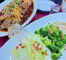 Steamed Seasonal Vegetables