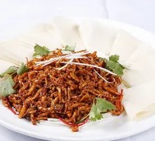 Beijing-style Sweet Soy Sauce Shredded Pork Rice