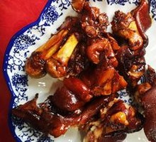 Braised Pork Trotters in Old Soup Sauce