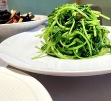 Fried Pork Crumbs with Mustard Greens