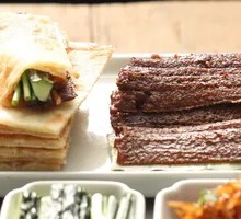 Old Beijing Crispy Eel Roll