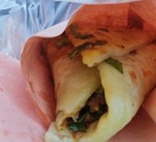 Braised Pork Belly Wrapped in Flatbread