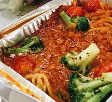 Italian-style Meat Sauce Noodles