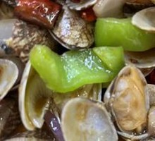 Spicy Stir-Fried Clams