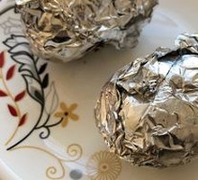 Aluminum-wrapped egg bake