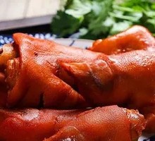 Braised Pork Trotters in Old Soup