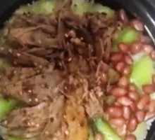 Spicy Beef Clay Pot Rice