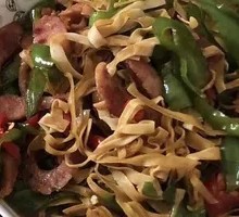 Stir-Fried Pork with Green Pepper and Tofu Skin