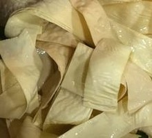 Oil-soaked tofu skin