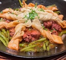 Stir-Fried Spare Ribs with Steamed Buns