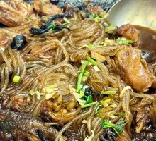 Chicken Stewed with Mushrooms