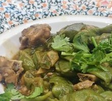 Stewed Spare Ribs with Oil Beans