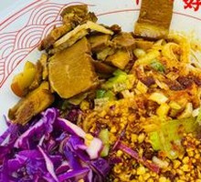 Braised Pork Oil-Splashed Noodles