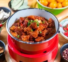 吾牧·焖锅牛腩