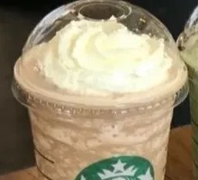 Vanilla Iced Latte Matcha Iced Latte