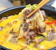 Beef Rib in Golden Soup with Vermicelli
