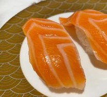 Salmon Sushi